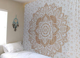 Tapisserie mandala métallisé doré jeté de plage indien en coton Casa - Accessoires et Décorations Naty Shop