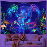 Tapisserie betylfoy lumière noire astronaute plantes réactives méduses Maison - Accessoires et Décorations Naty Shop
