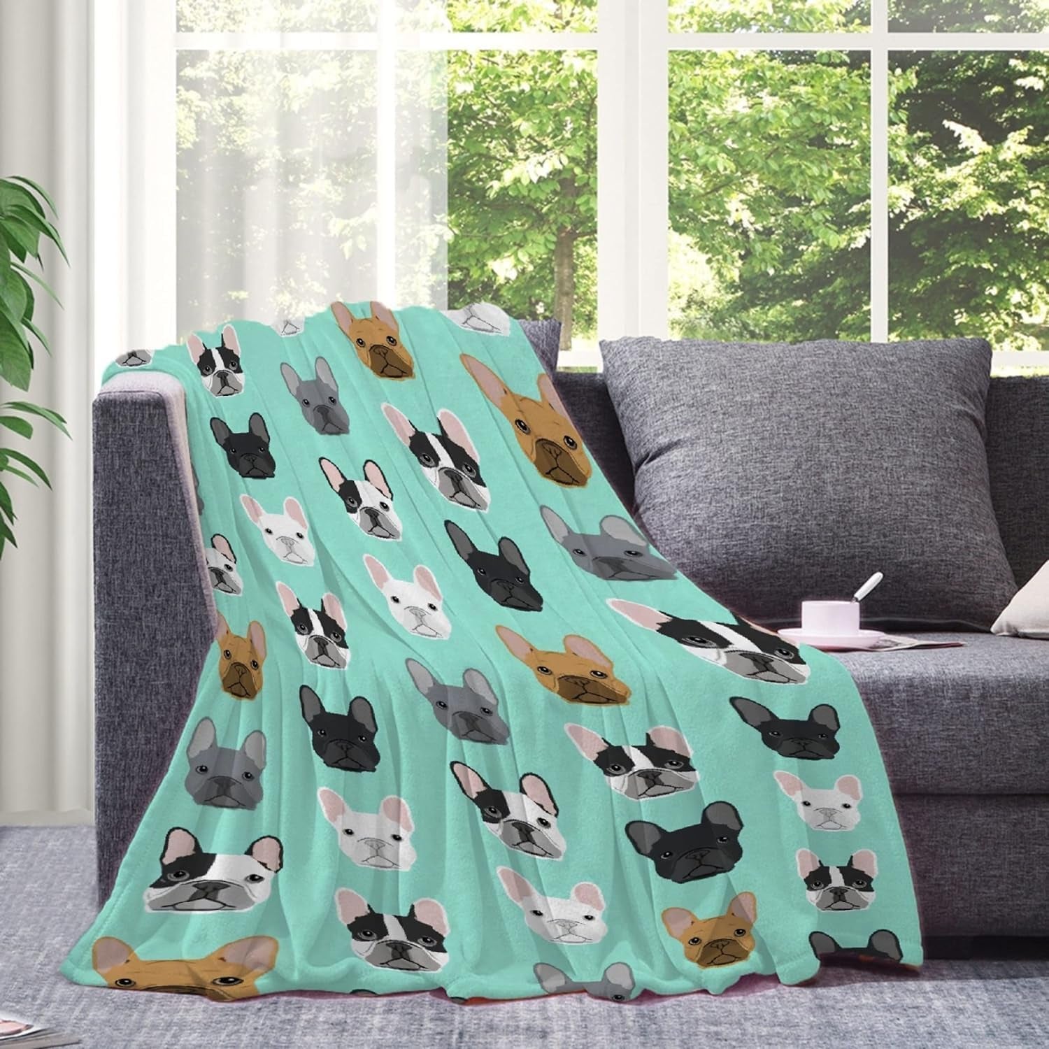 Tapisserie bouledogue français avec motif imprimé devant la Maison - Accessoires et Décorations Naty Shop
